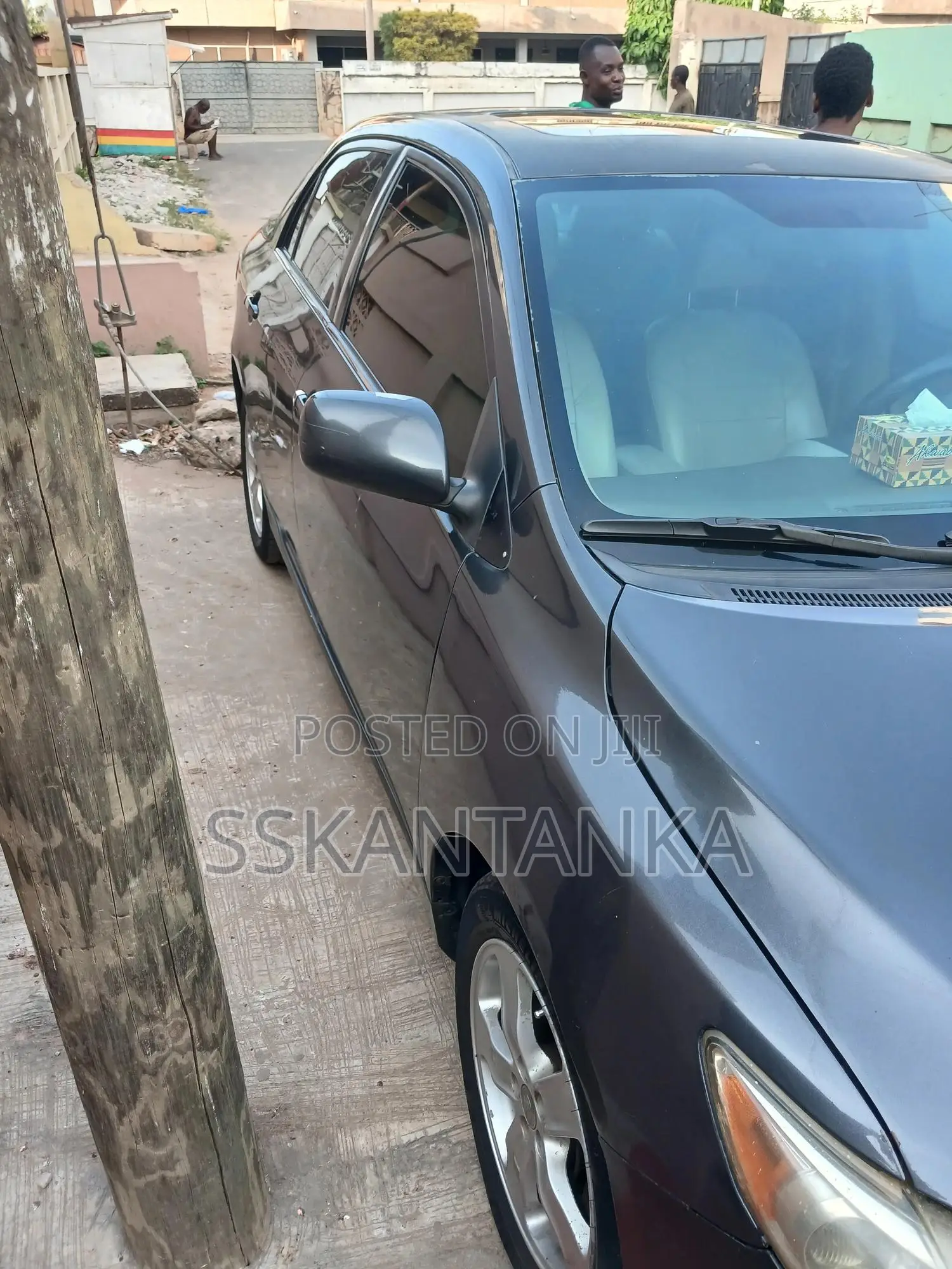 Toyota Corolla XLE 4dr Sedan (1.8L 4cyl 4A) 2009 Gray
