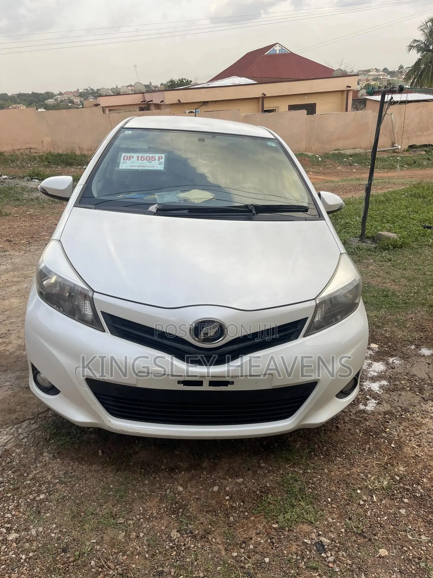 Toyota Vitz 2012 White