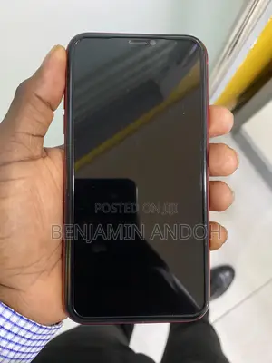 Apple iPhone XR 64 GB Red