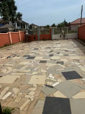 3bdrm House in Weija for rent