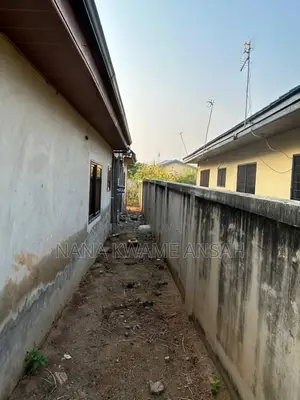 3bdrm House in Amasaman for sale