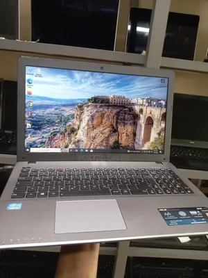 Laptop Asus X550CA 4GB Intel Core i3 HDD 500GB
