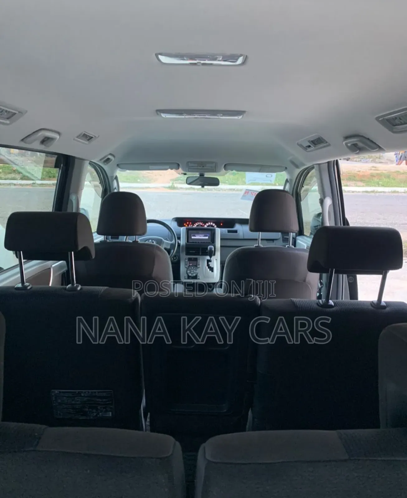 Toyota Voxy 2010 Black