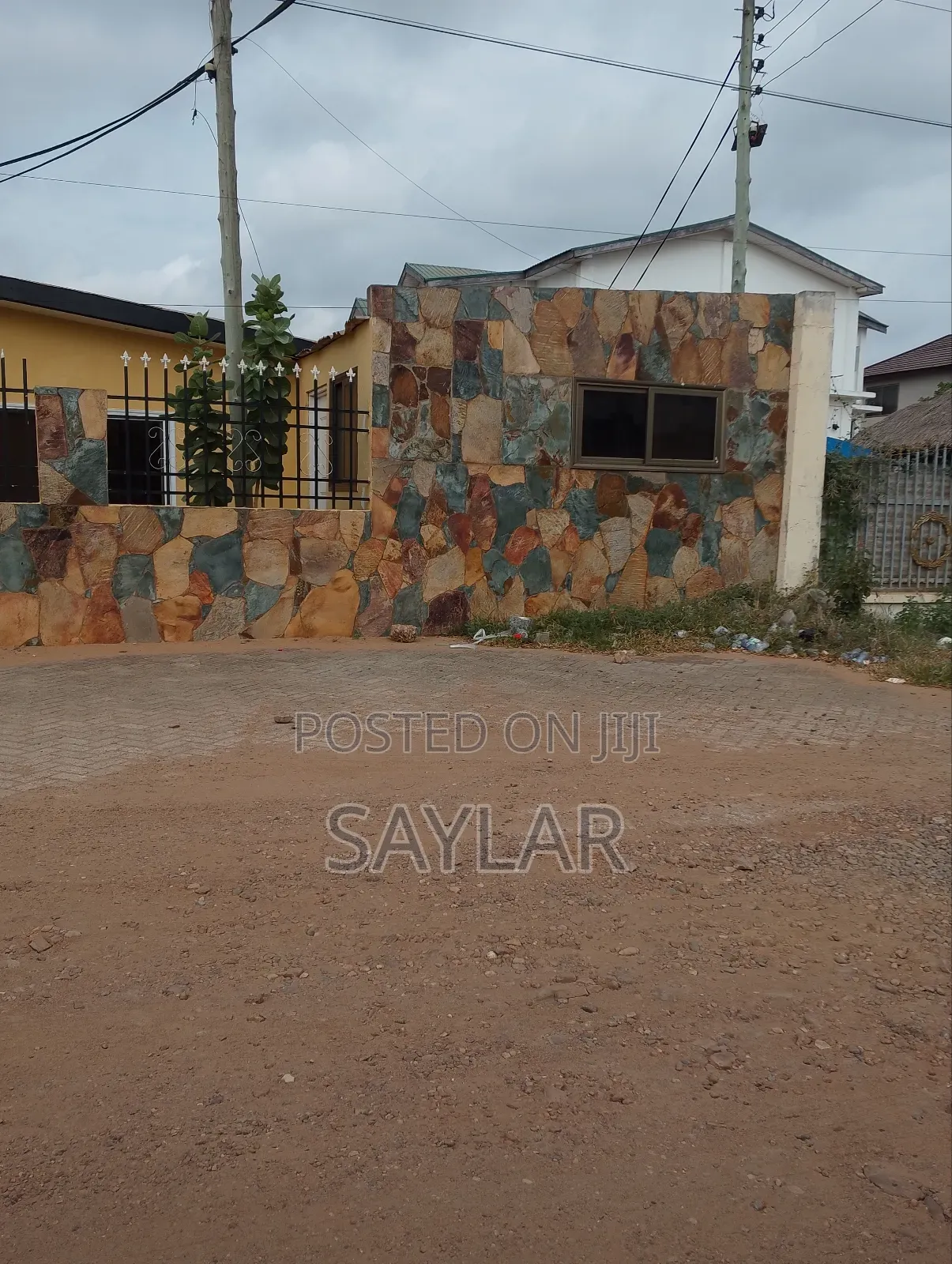 2 Plots Close to Tema Women's Hospital Comm10