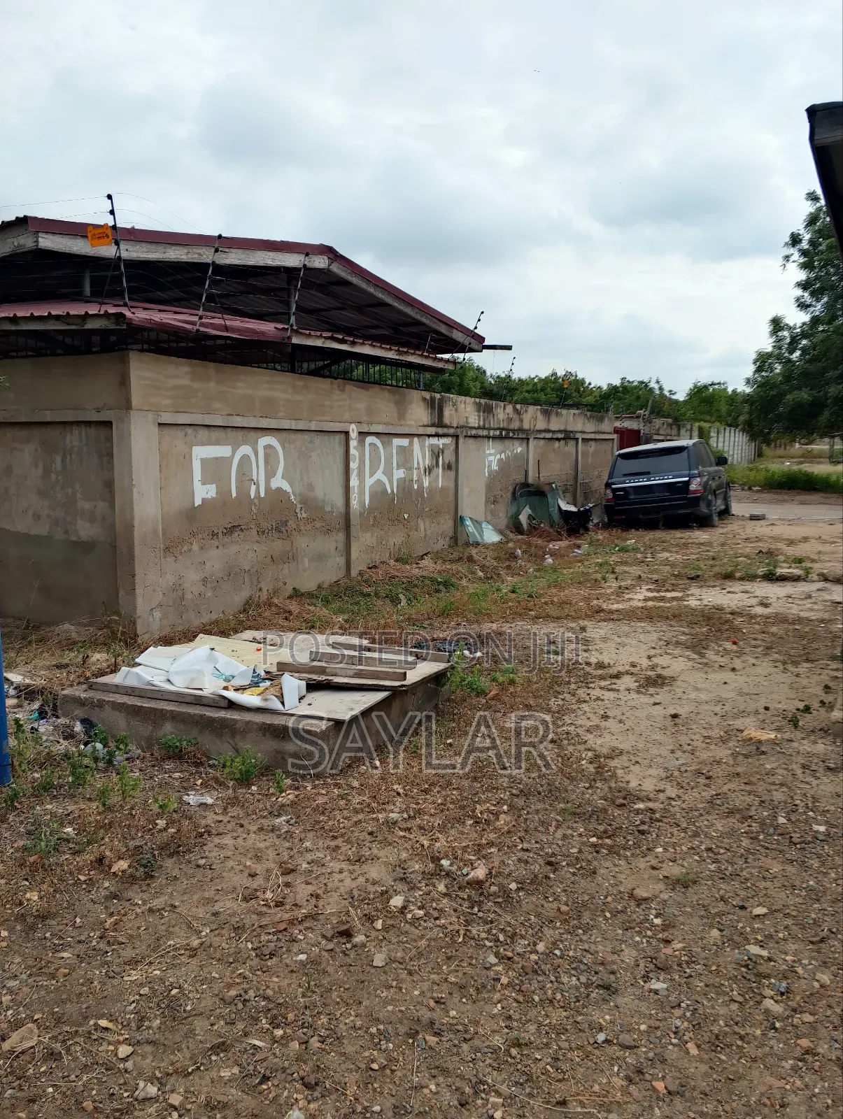 3 Plots Direct on a Tarred Roads at a T Junction Comm10