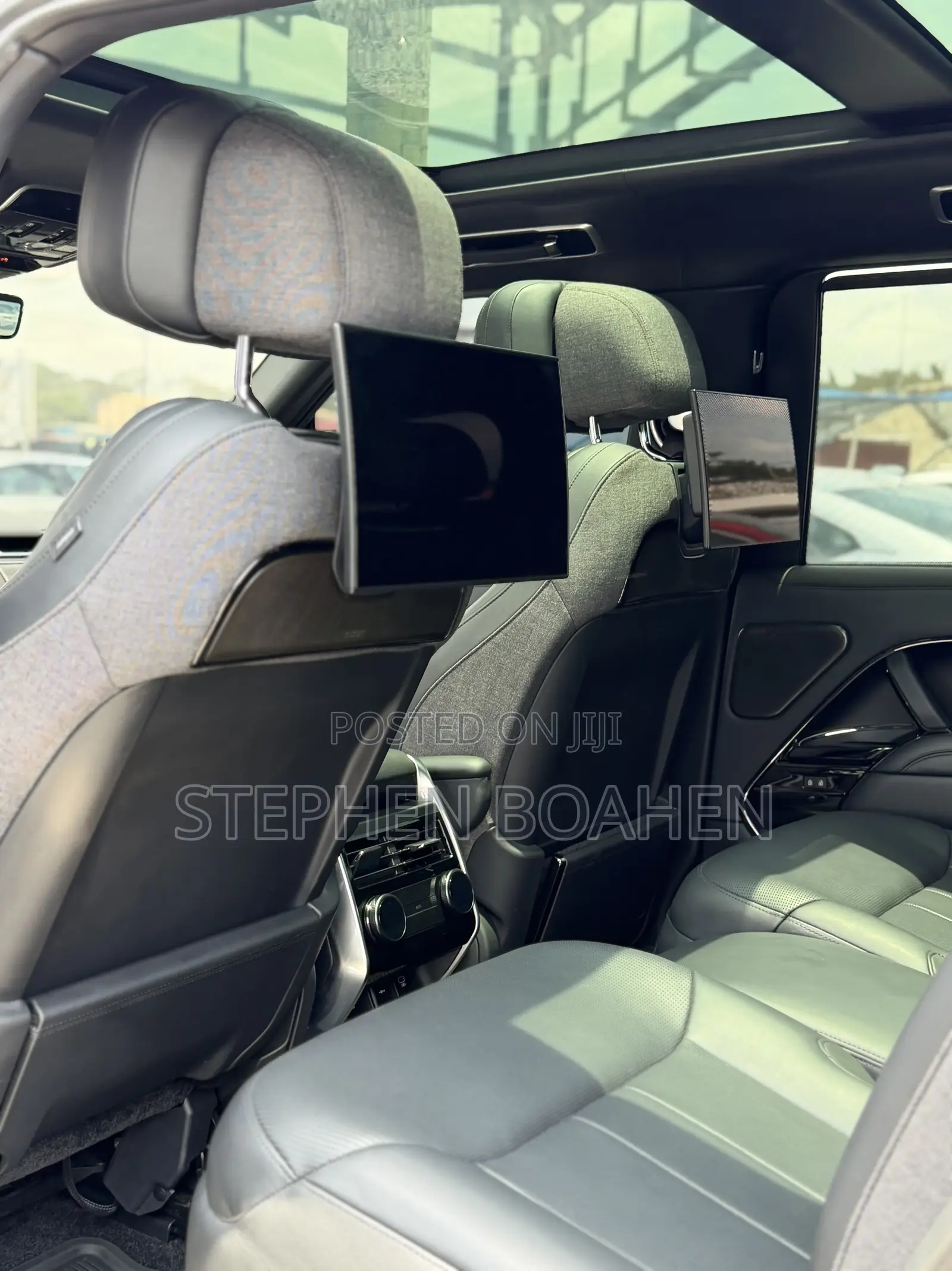 Land Rover Range Rover Vogue 2023 Black