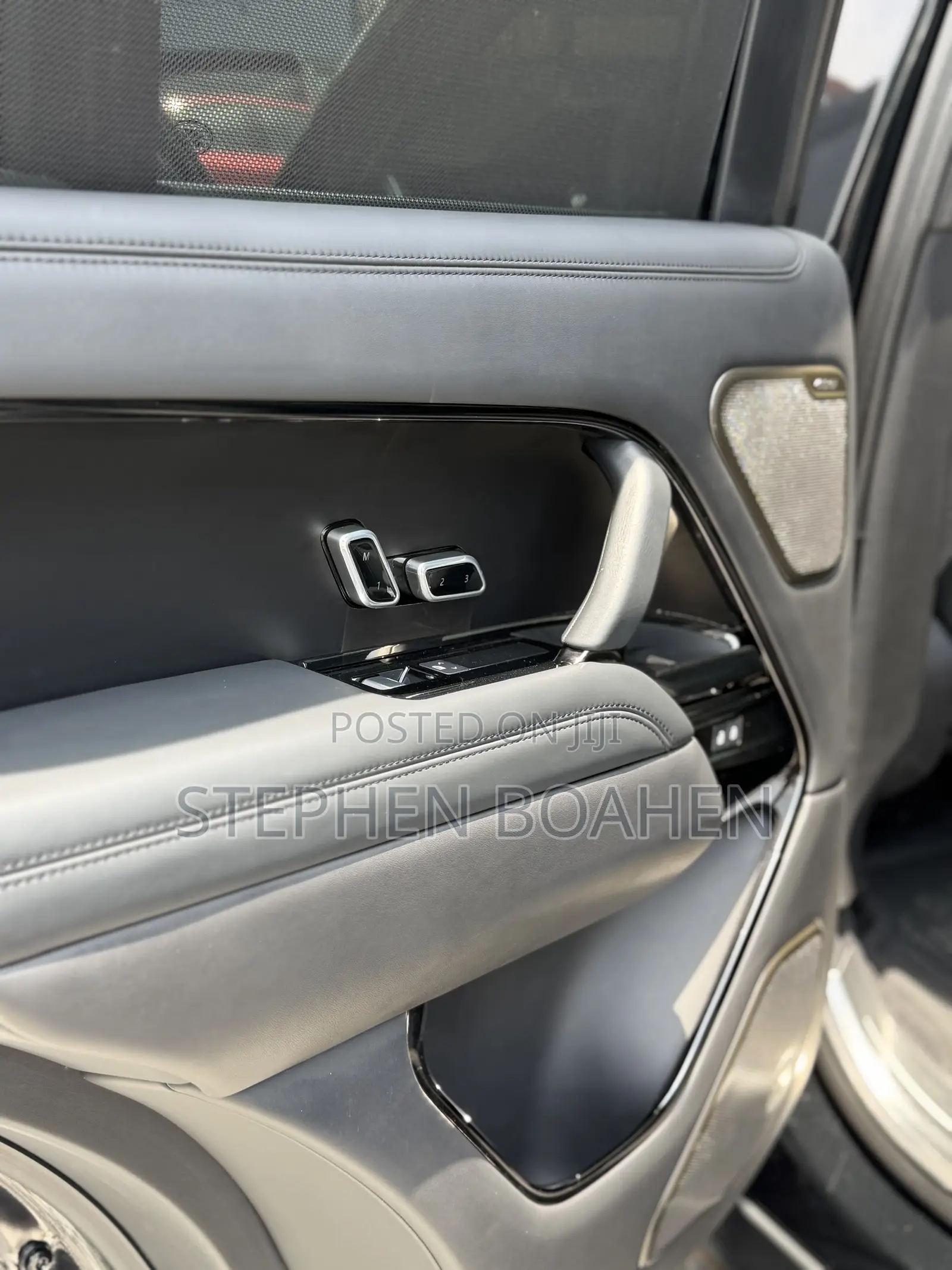 Land Rover Range Rover Vogue 2023 Black