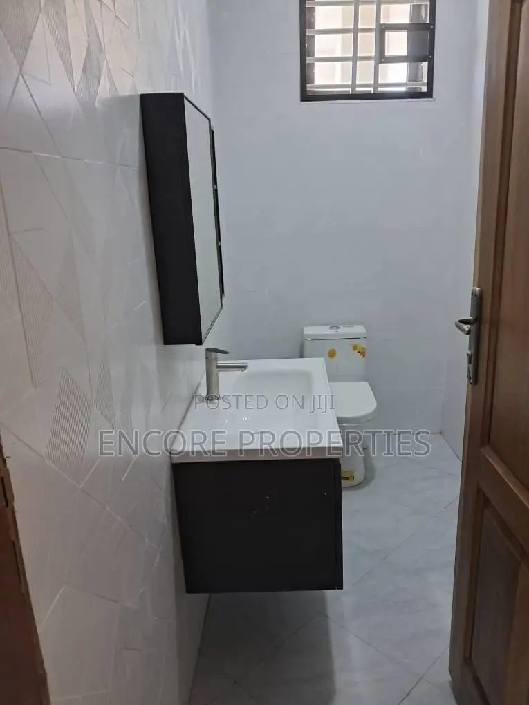 4bdrm House In Hydro Foam Estate, Spintex For Sale