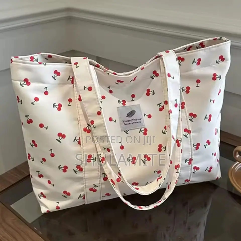 Big and Spacious Tote Bag