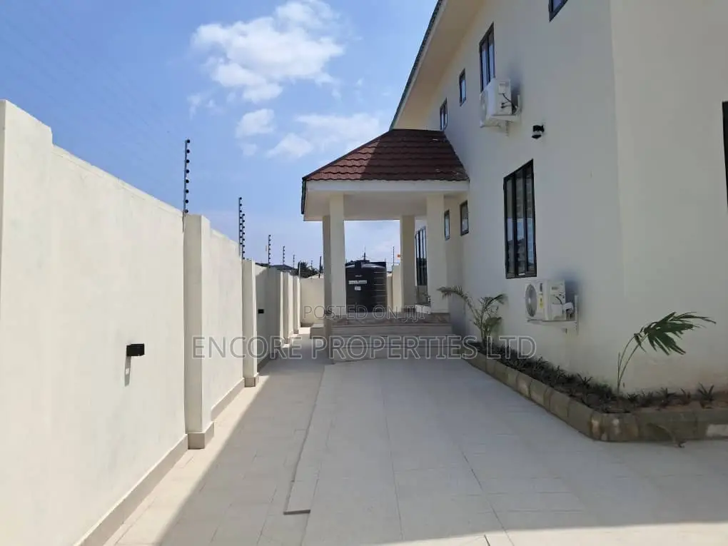 4bdrm House in Hydro Foam Estate, Haatso for sale