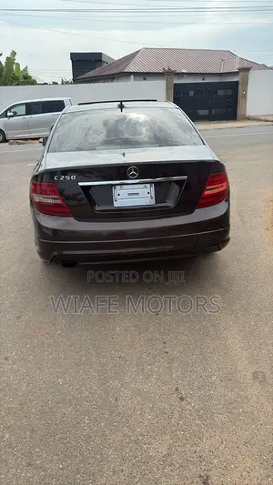 Mercedes-Benz C250 2014 Black