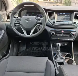 Hyundai Tucson SE AWD 2018 Blue