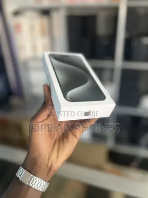New Apple iPhone 15 Pro 256 GB Black