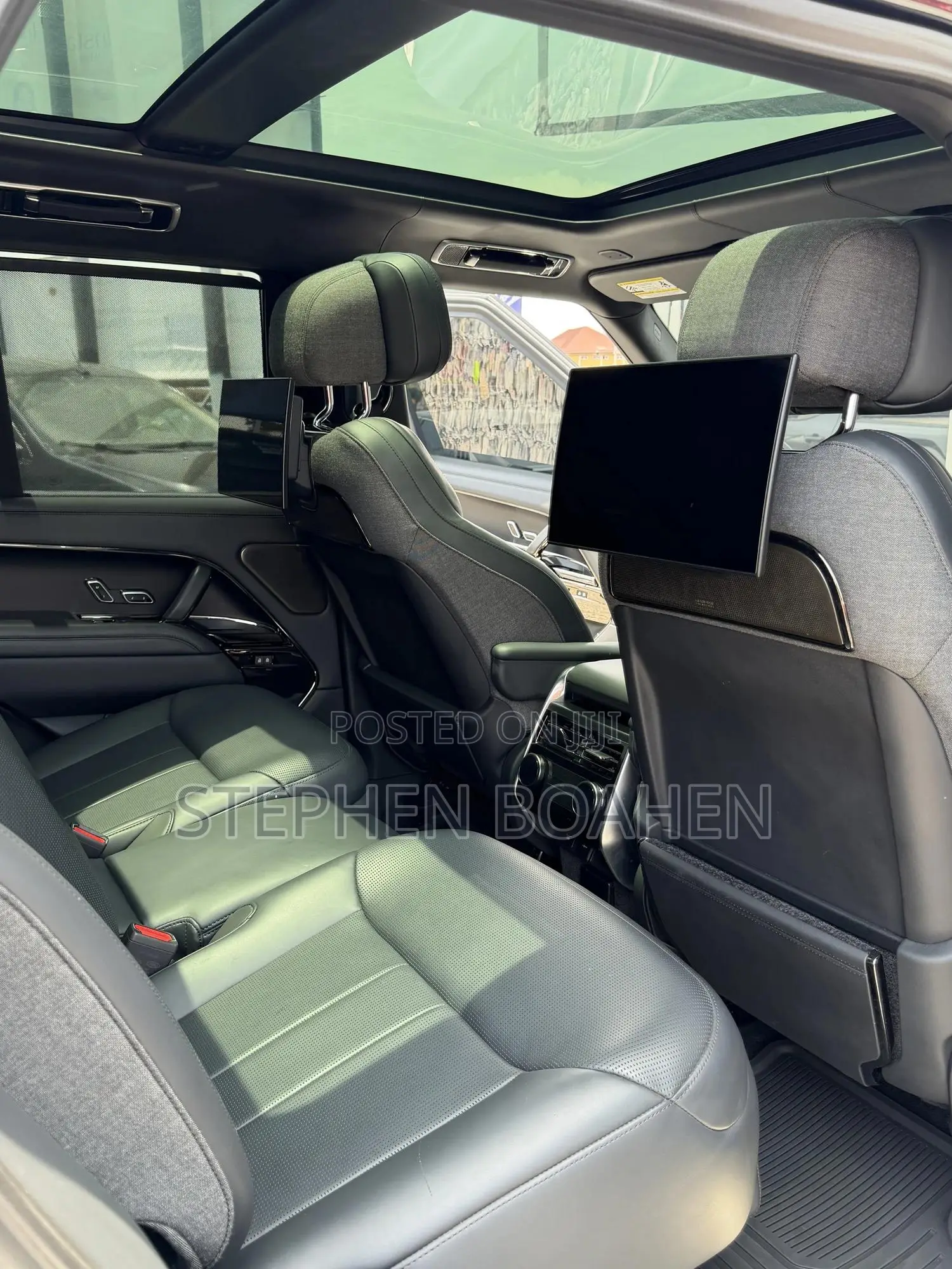 Land Rover Range Rover Vogue 2023 Black