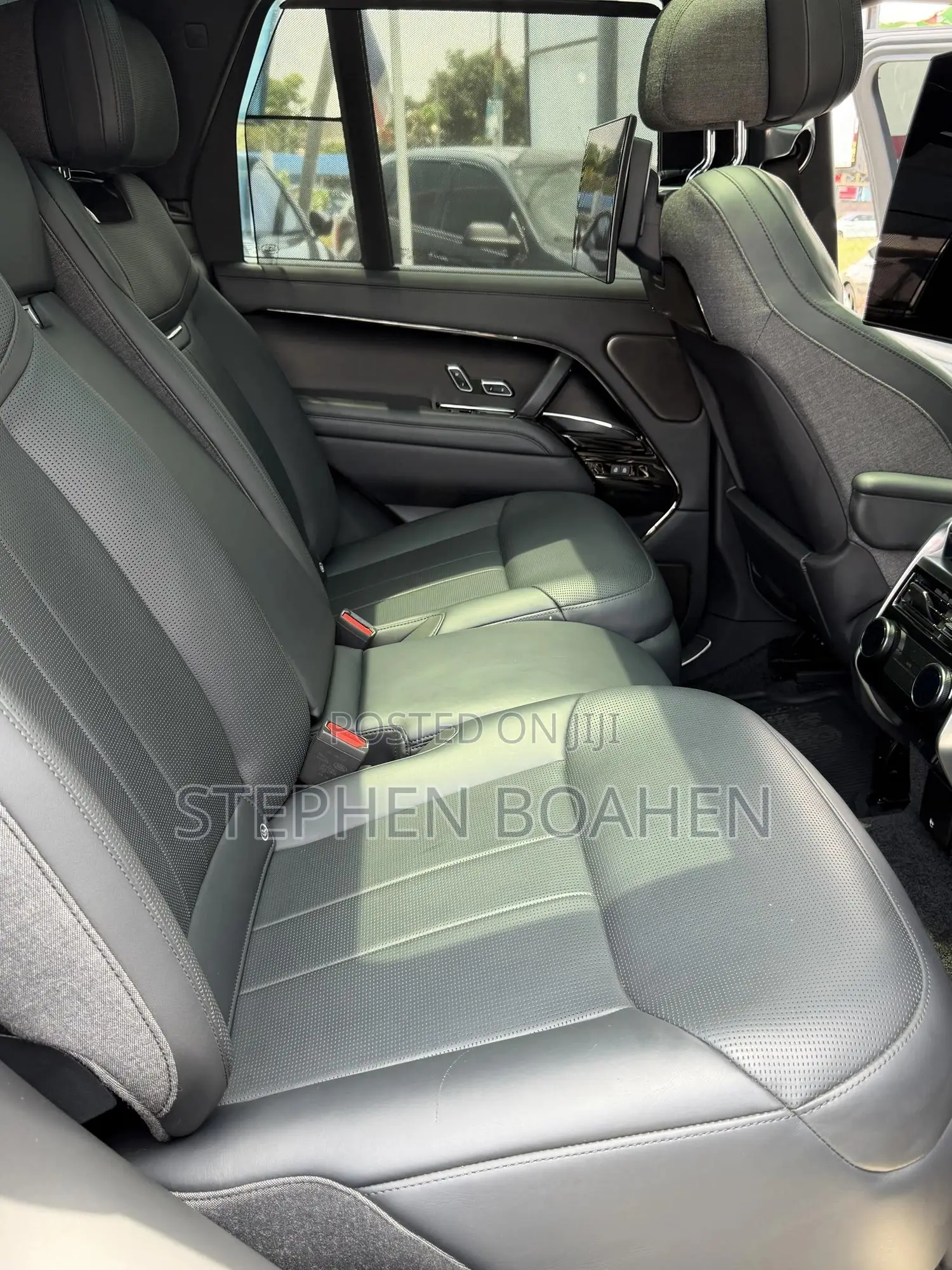 Land Rover Range Rover Vogue 2023 Black
