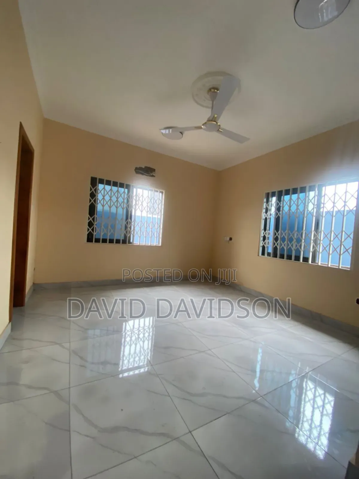 3bdrm Mansion in 3 Bedroom Bedroom, Tema Metropolitan for rent