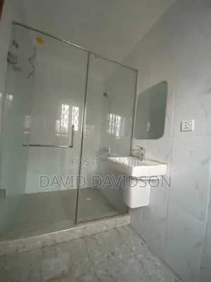 3bdrm Mansion in 3 Bedroom Bedroom, Tema Metropolitan for rent