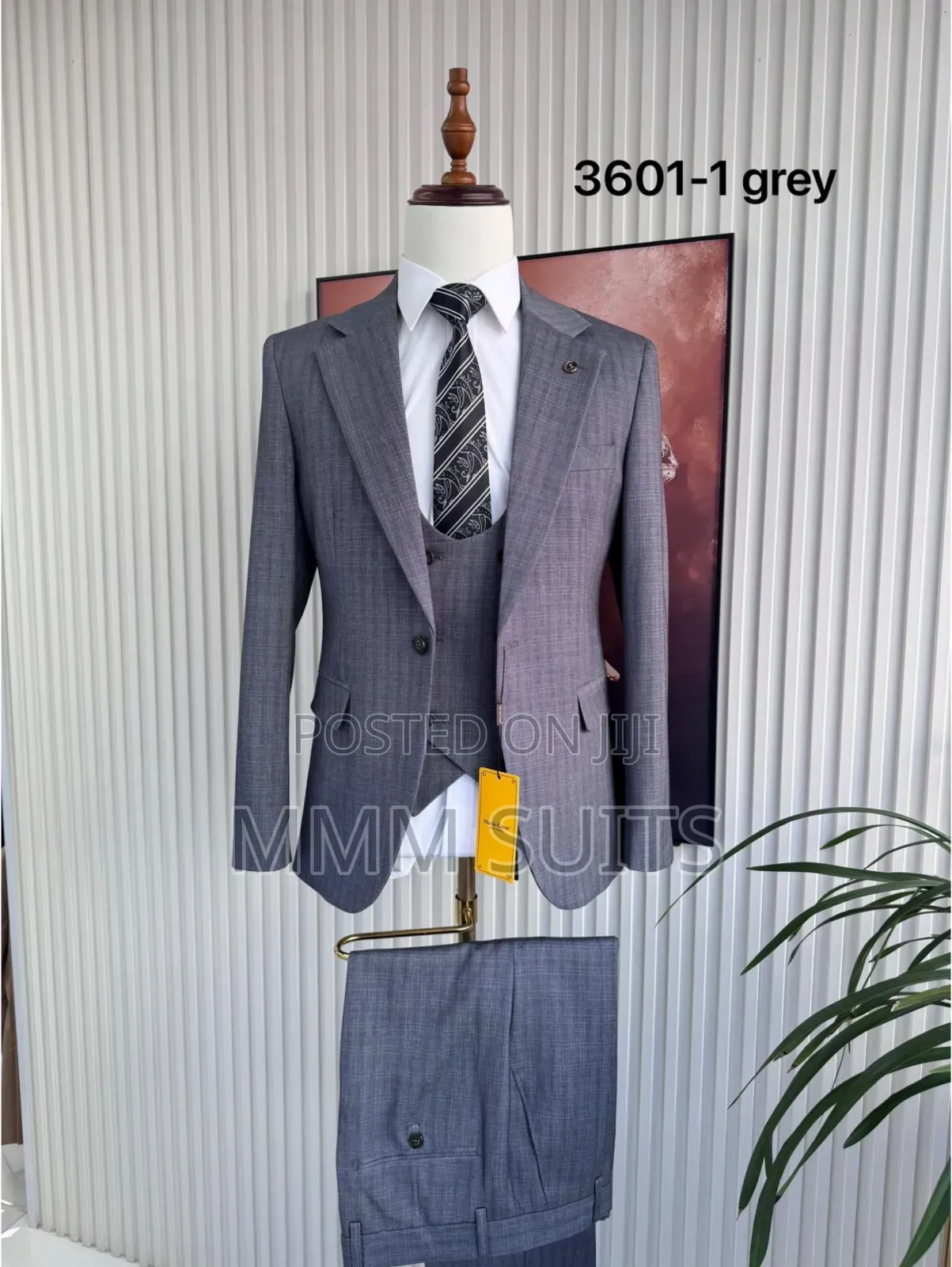 Corporate and Classic 3-Piece Checked Men Suit Melano in Grey