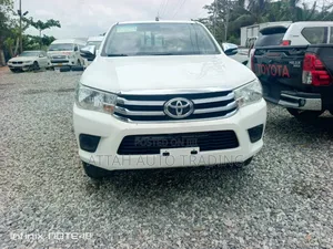 Toyota Hilux 2017 White