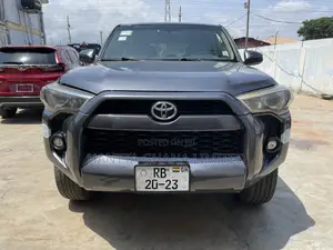Toyota 4-Runner SR5 4dr 4x4 (4.0L 6cyl 5A) 2016 Black