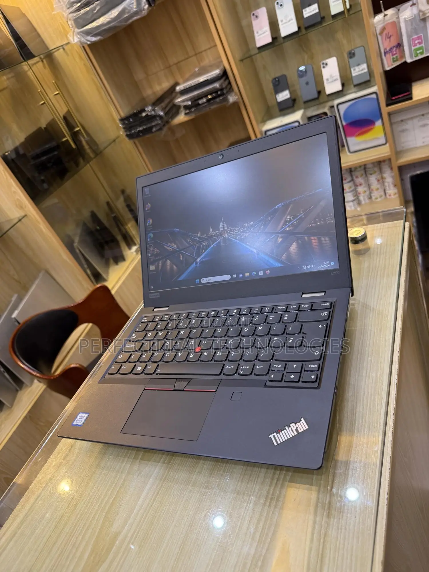 New Laptop Lenovo ThinkPad L380 8GB Intel Core i5 SSD 256GB