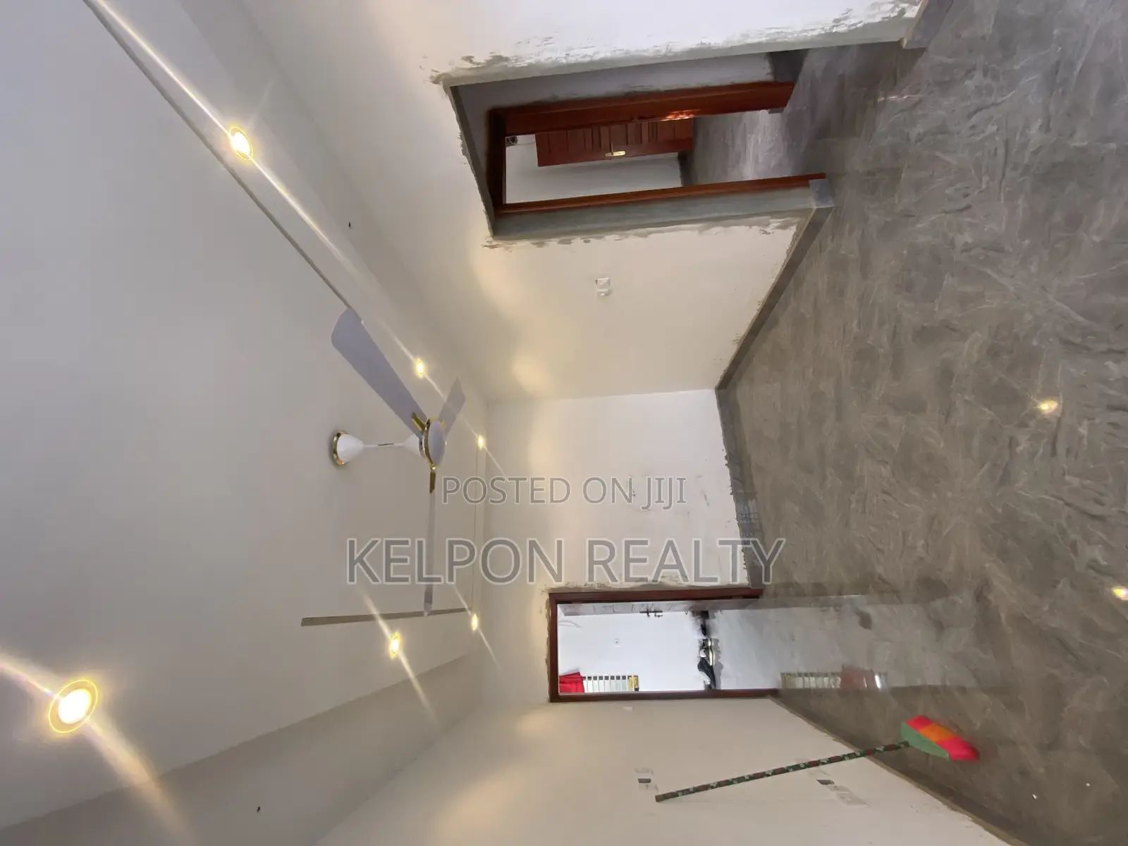 3bdrm Apartment in Dansoman, Afoko Foto for rent