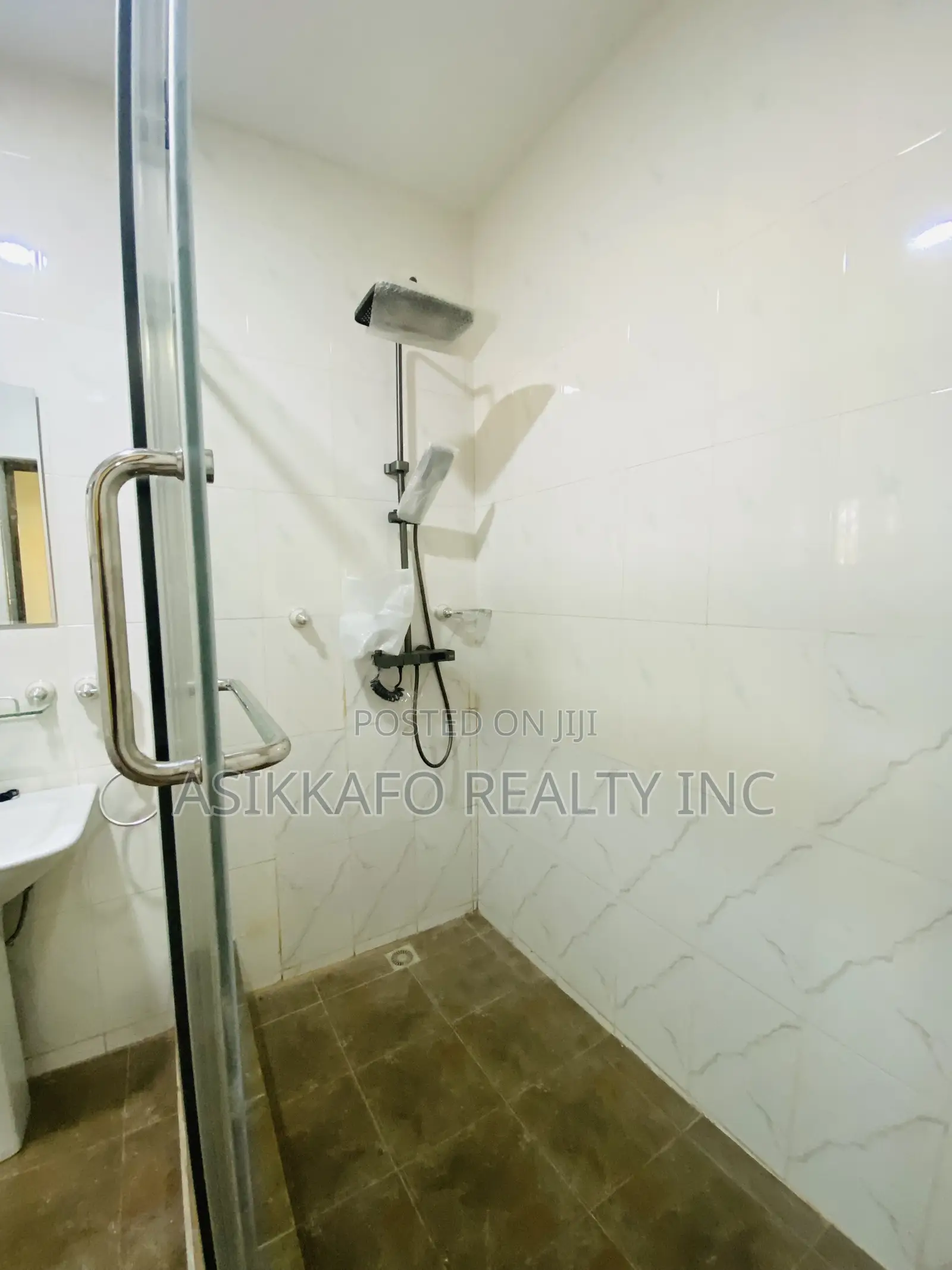 4bdrm House in Manet Junction, Spintex for rent