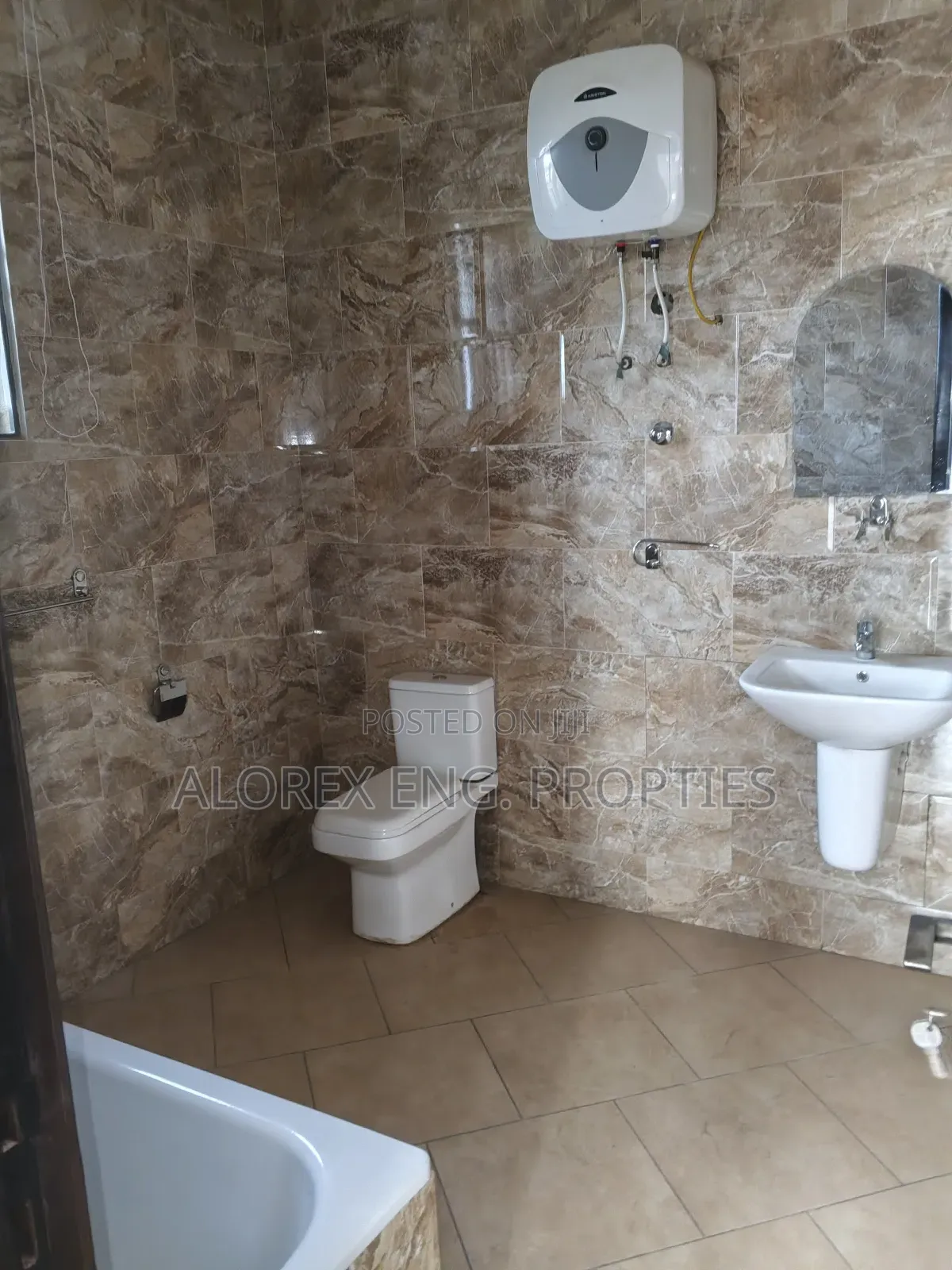 4bdrm Mansion in Adenta, Frafraha for rent