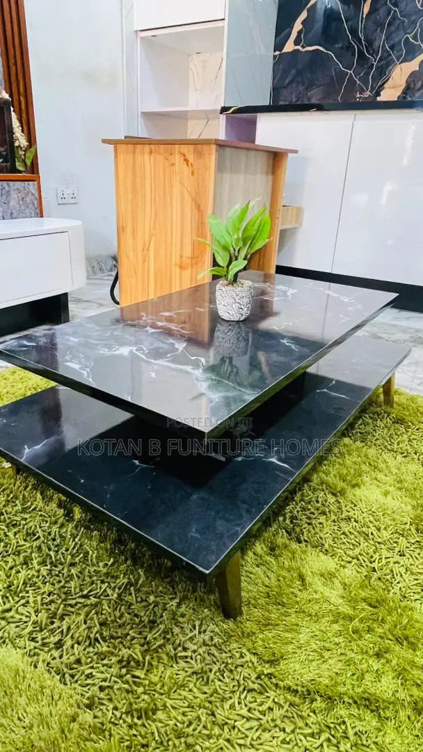 Minimal Luxe Table