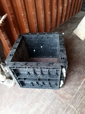 Adjustable Plastic Pillar Mold