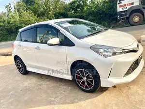 Toyota Vitz 1.3 AWD 5dr 2015 White