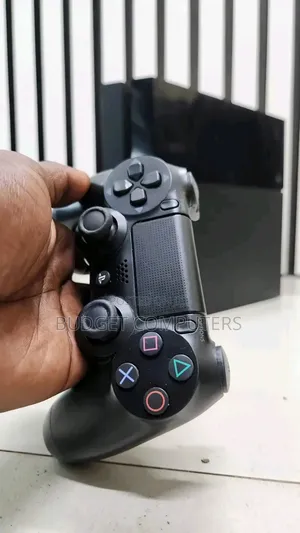 Play Station 4