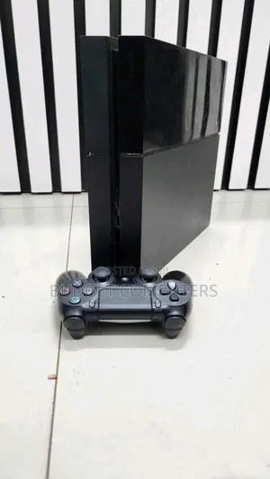 Play Station 4