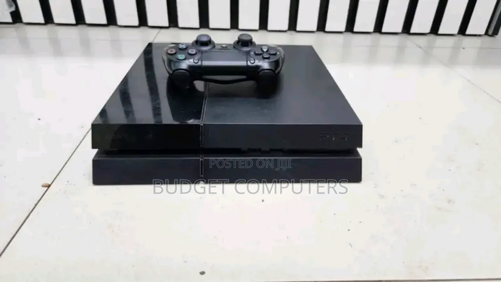 Play Station 4
