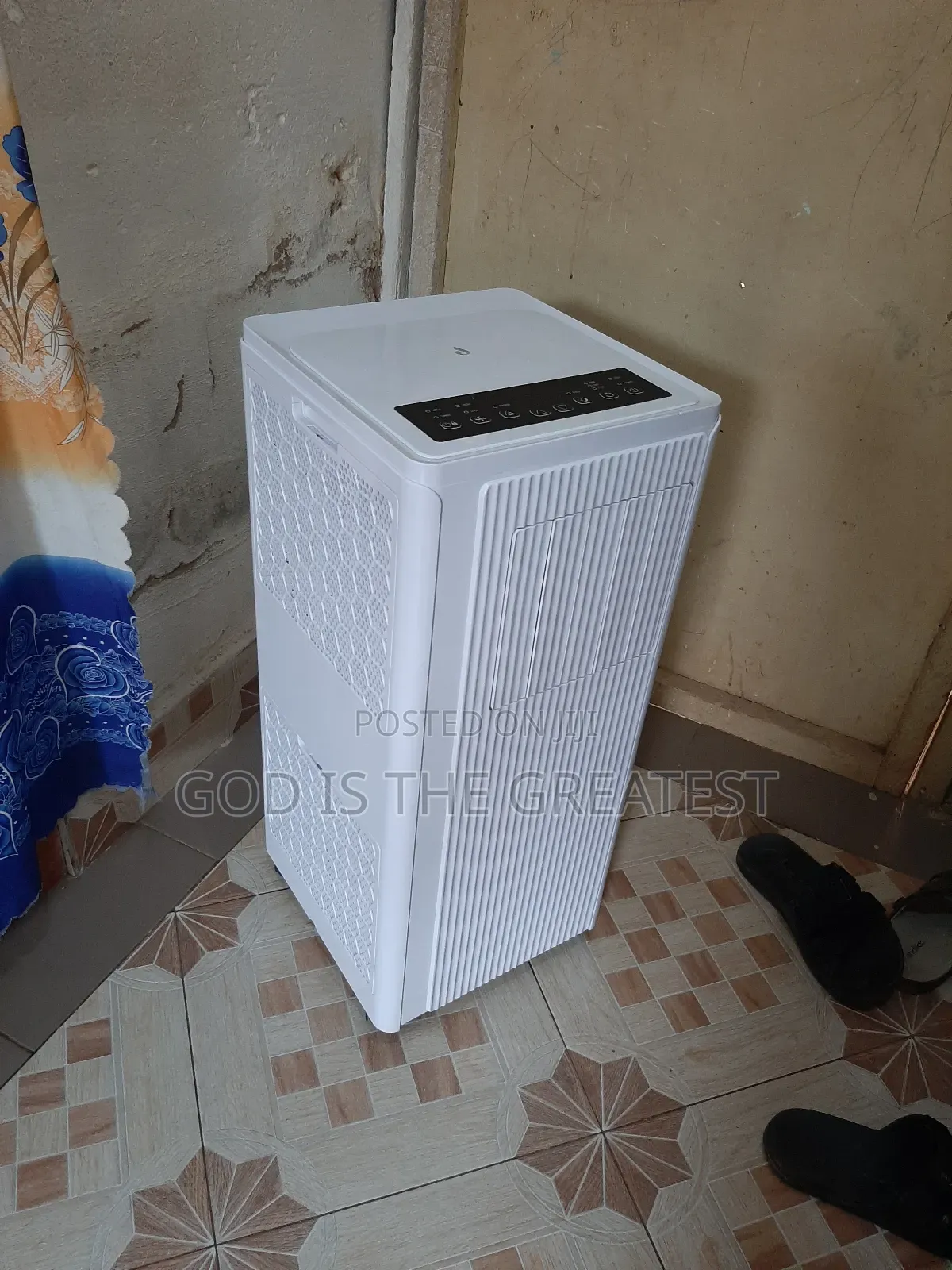 Enjoy Chilled Air in Your Room With 2.0hp Standing Air Condition