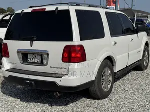 Lincoln Navigator L 2012 White