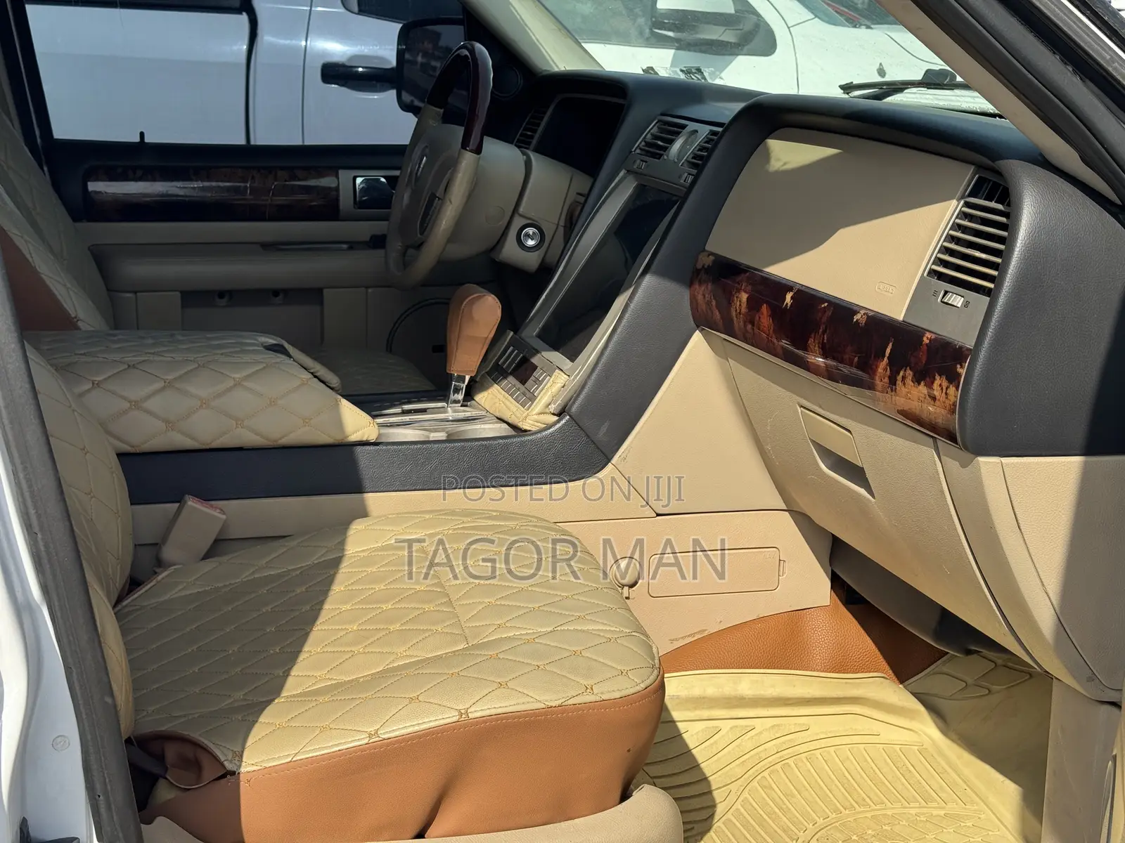 Lincoln Navigator L 2012 White
