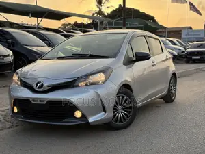 Toyota Vitz 1.5 FWD 3dr 2015 Silver