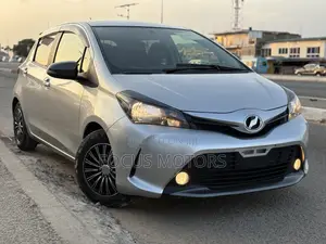 Toyota Vitz 1.5 FWD 3dr 2015 Silver