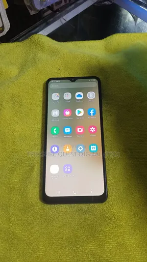 Samsung Galaxy A12 64 GB Black