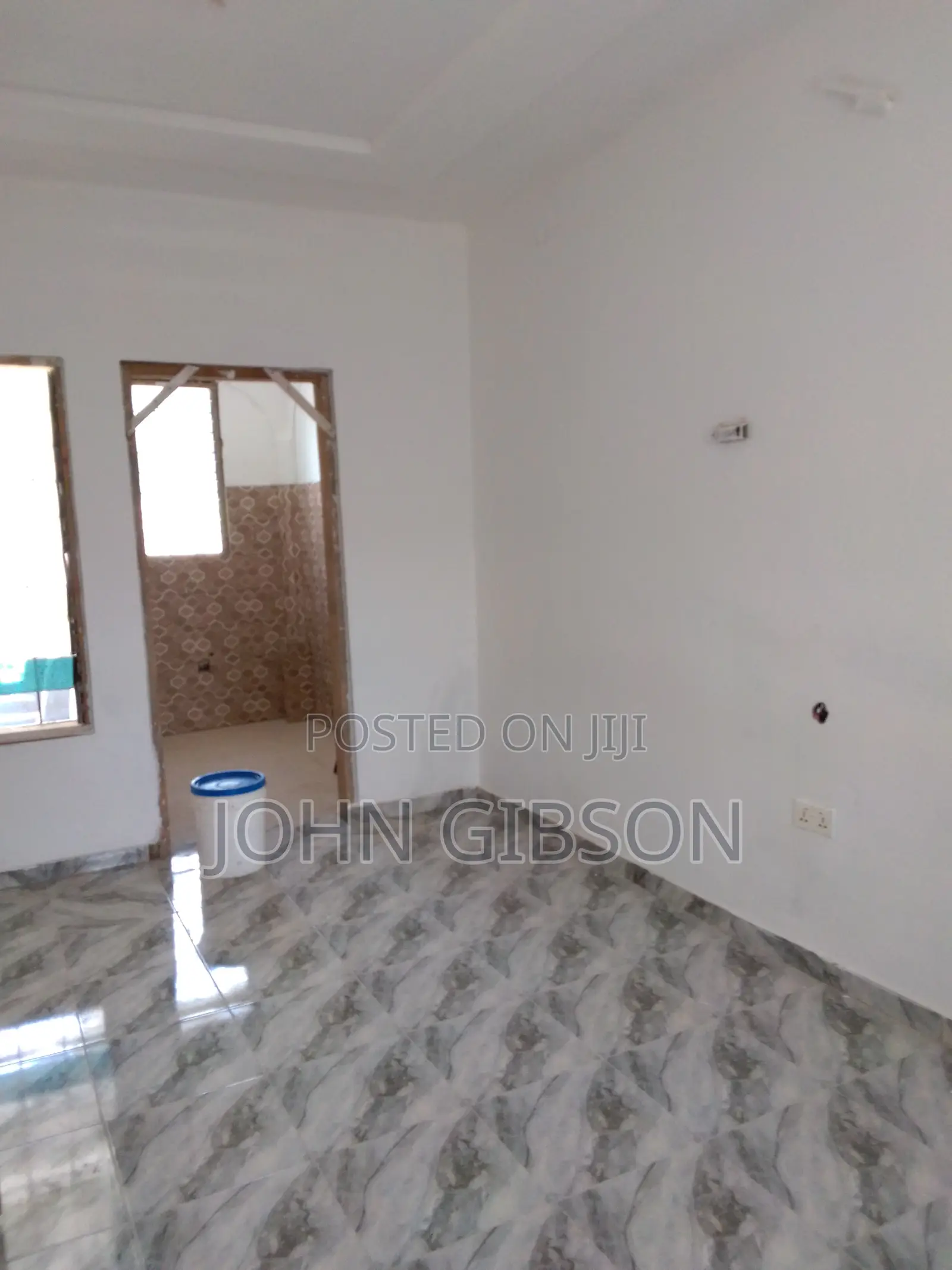 1bdrm Apartment in Newly Built Single, School Junction for rent