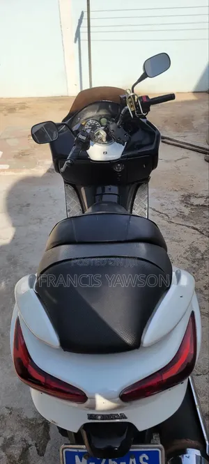 Honda Forza 2010 White