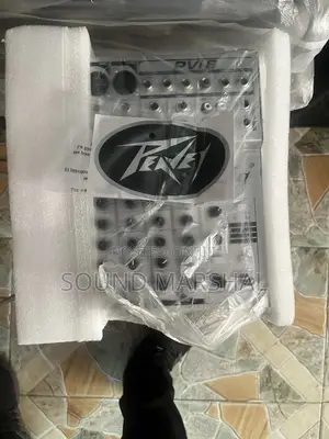 Peavey Pvi-8 8-Channel Passive Analog Mixer
