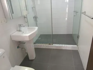 4bdrm House in Labone  Price $ 3200 for rent