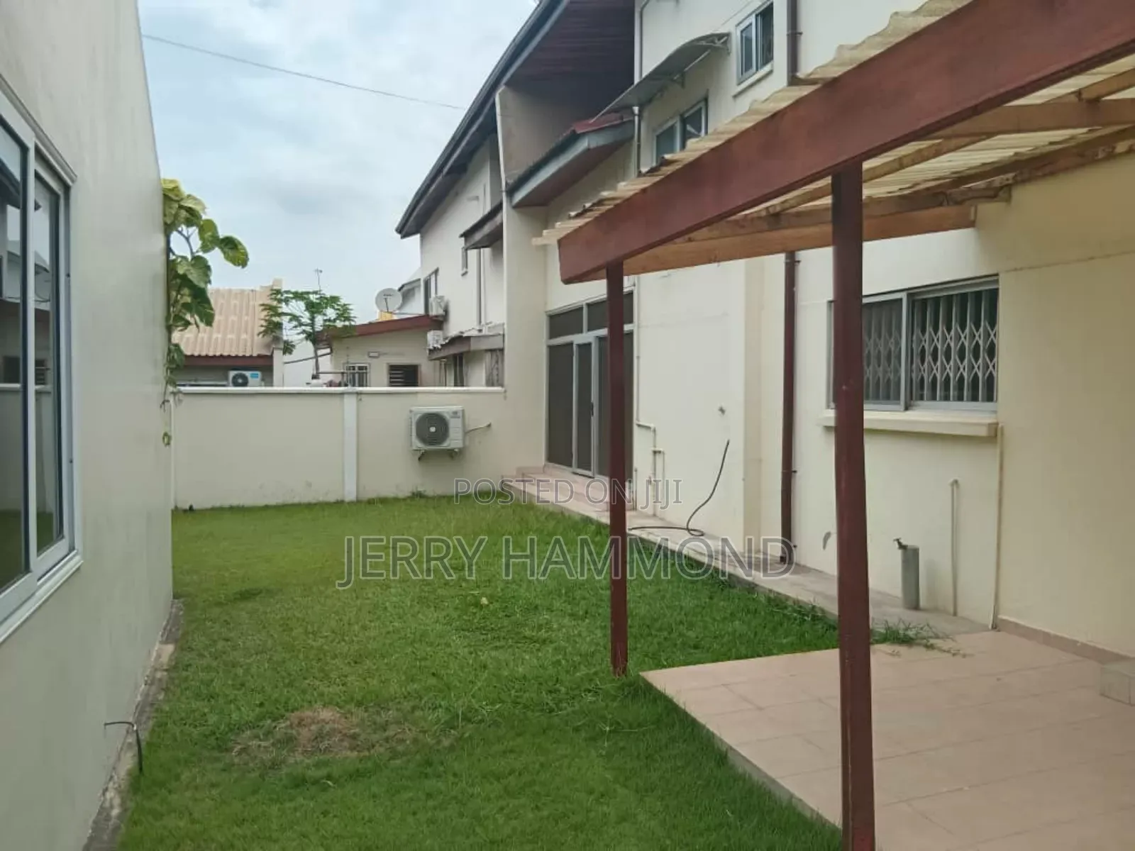 4bdrm House in Labone  Price $ 3200 for rent