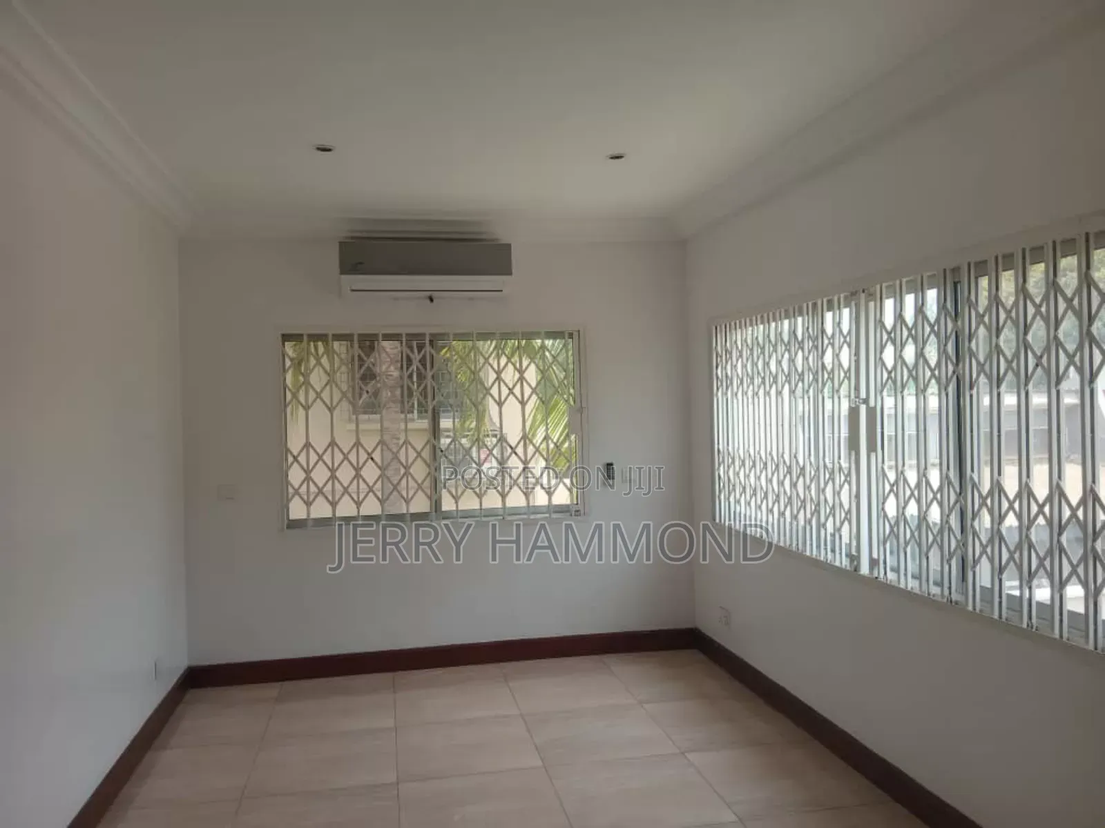 4bdrm House in Labone  Price $ 3200 for rent