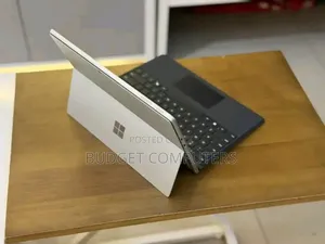 New Laptop Microsoft Surface Pro 8GB Intel Core i5 SSD 256GB