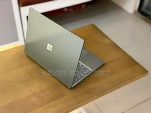 New Laptop Microsoft Surface Laptop 8GB Intel Core i5 SSD 256GB