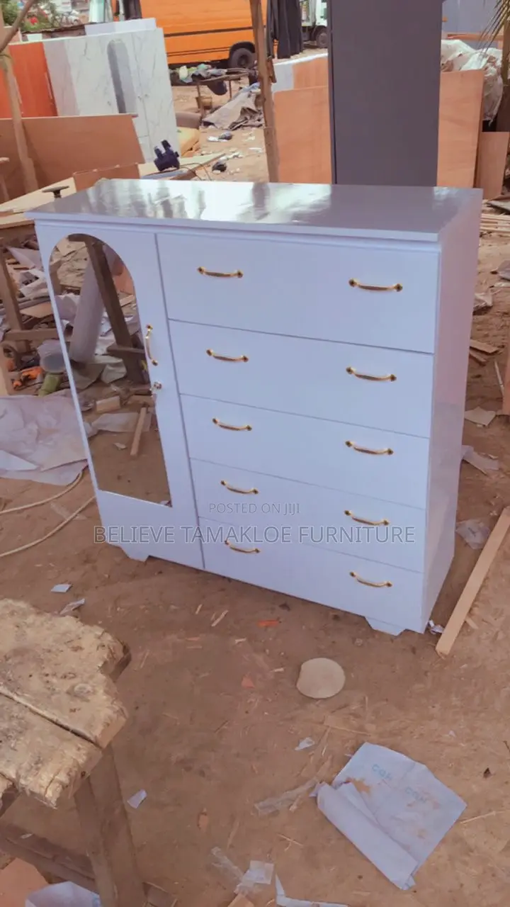 Students Storage Drawers With Mirror