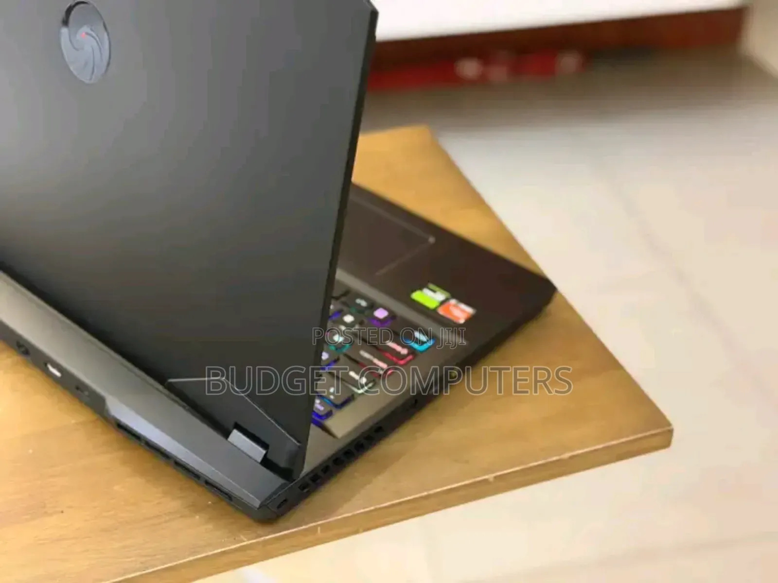 New Laptop MSI GS63 7RD Stealth 16GB AMD Ryzen 7 SSD 1T